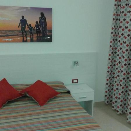 Malvarosa Apartments ポルト・チェザーレオ エクステリア 写真